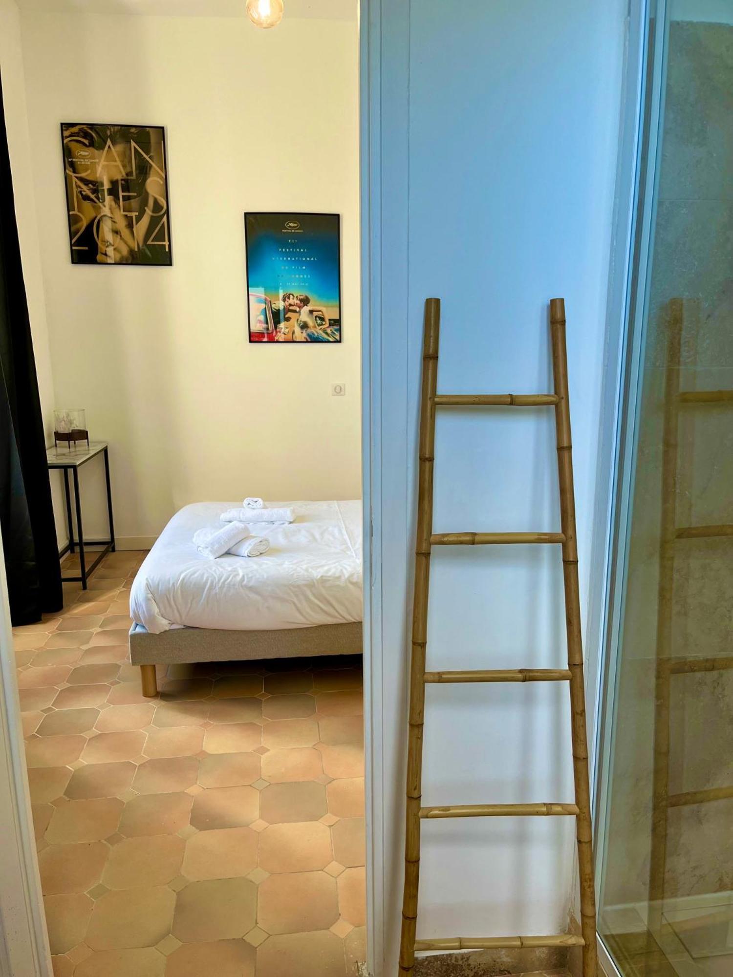 Villa Les Roches Mandelieu 外观 照片