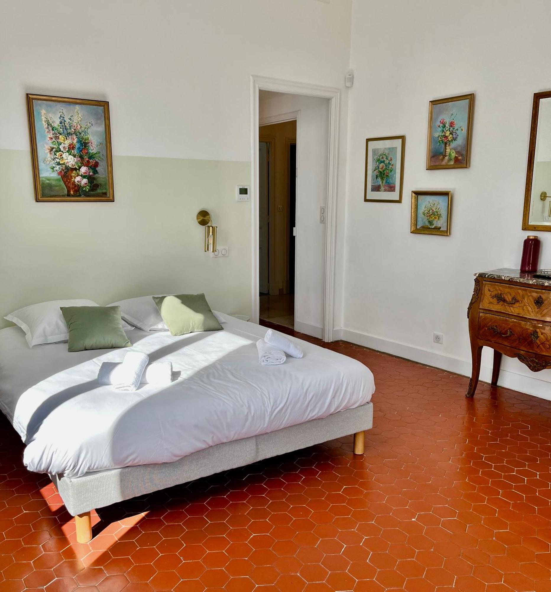 Villa Les Roches Mandelieu 外观 照片